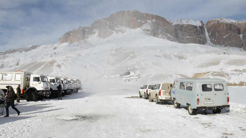 FHN: Alpinistlərin axtarışları mürəkkəb relyefli dağ massivində aparılır