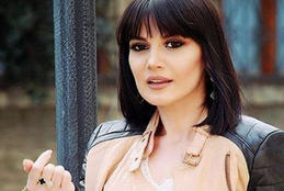 Natavan Həbibinin dəbdəbəli bağ evi - FOTO