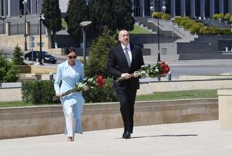 İlham Əliyev və Mehriban Əliyeva Həzi Aslanovun məzarını ziyarət ediblər