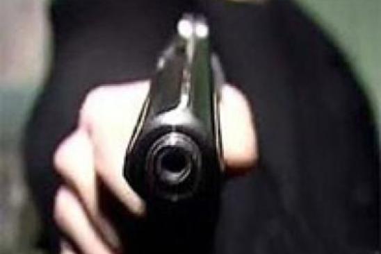 Bakıda yaşayış binasına atəş açıldı