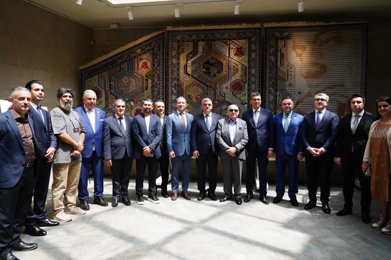 İçərişəhərdə Milli Xalça Festivalının açılışı baş tutub