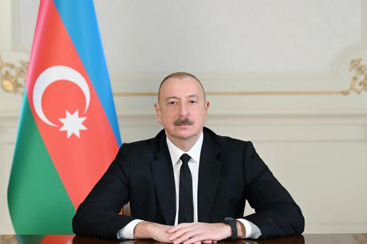 Ilham Aliyev congratulates Amir of Qatar