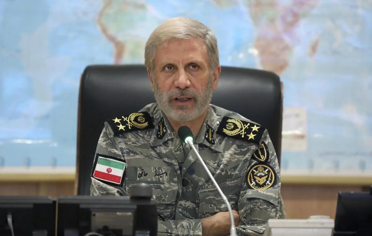Iran confirms death of top military officials
